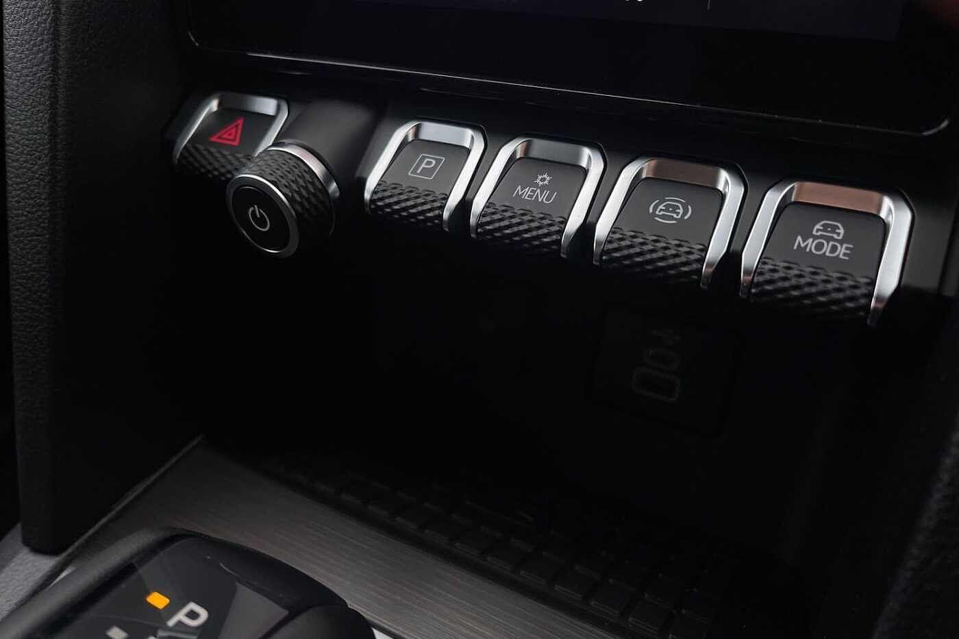 Used Volkswagen Amarok 2024 for sale - 76909431: Photo 48