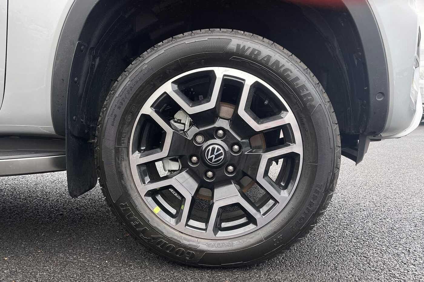 Used Volkswagen Amarok 2024 for sale - 76909431: Photo 5