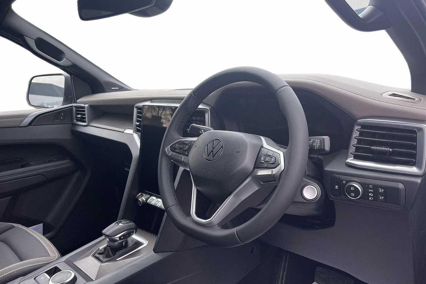 Used Volkswagen Amarok 2024 for sale - 76909431: Photo 6