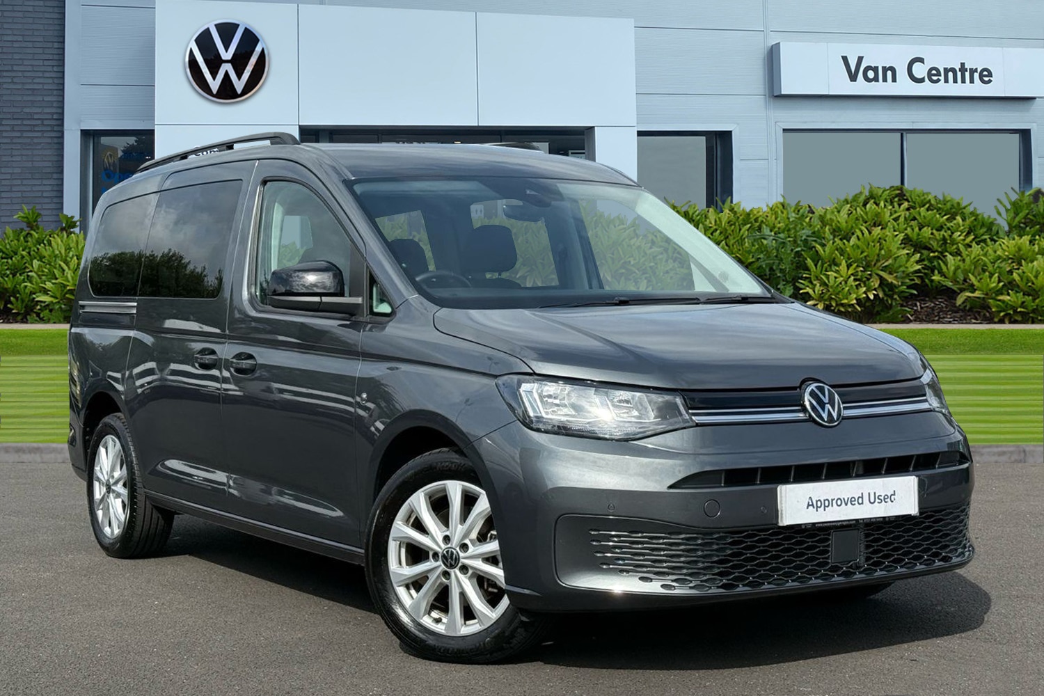 Used Volkswagen Caddy Maxi 2024 for sale - 75983437: Photo 1