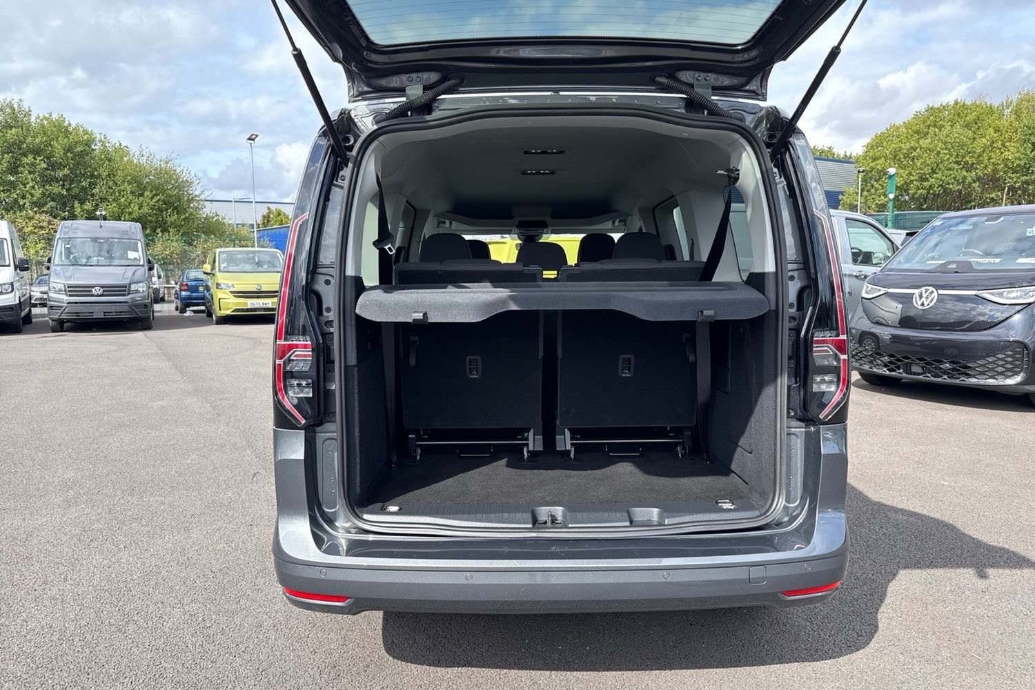 Used Volkswagen Caddy Maxi 2024 for sale - 75983437: Photo 7