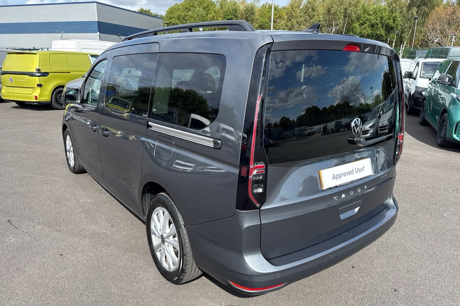 Used Volkswagen Caddy Maxi 2024 for sale - 75983437: Photo 8