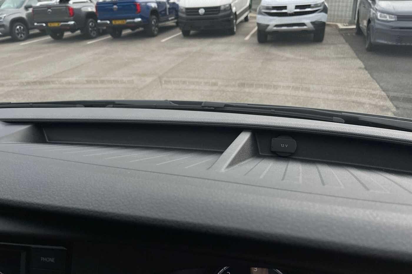 Used Volkswagen Transporter 2024 for sale - 77394152: Photo 48