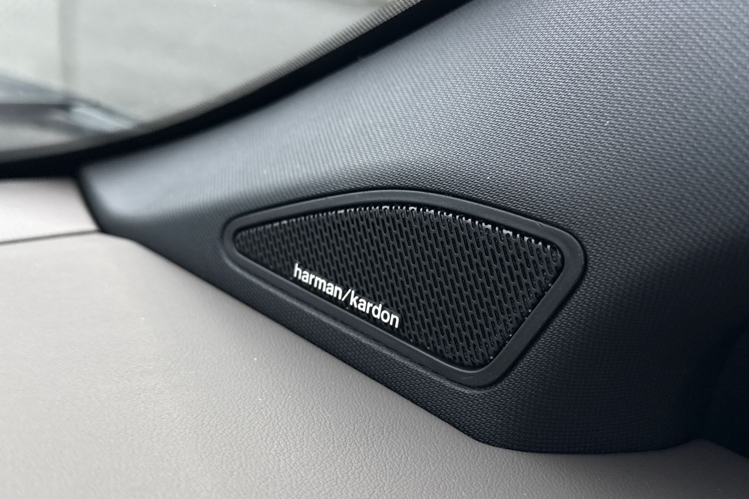 Used Volkswagen Amarok 2024 for sale - 76364599: Photo 42