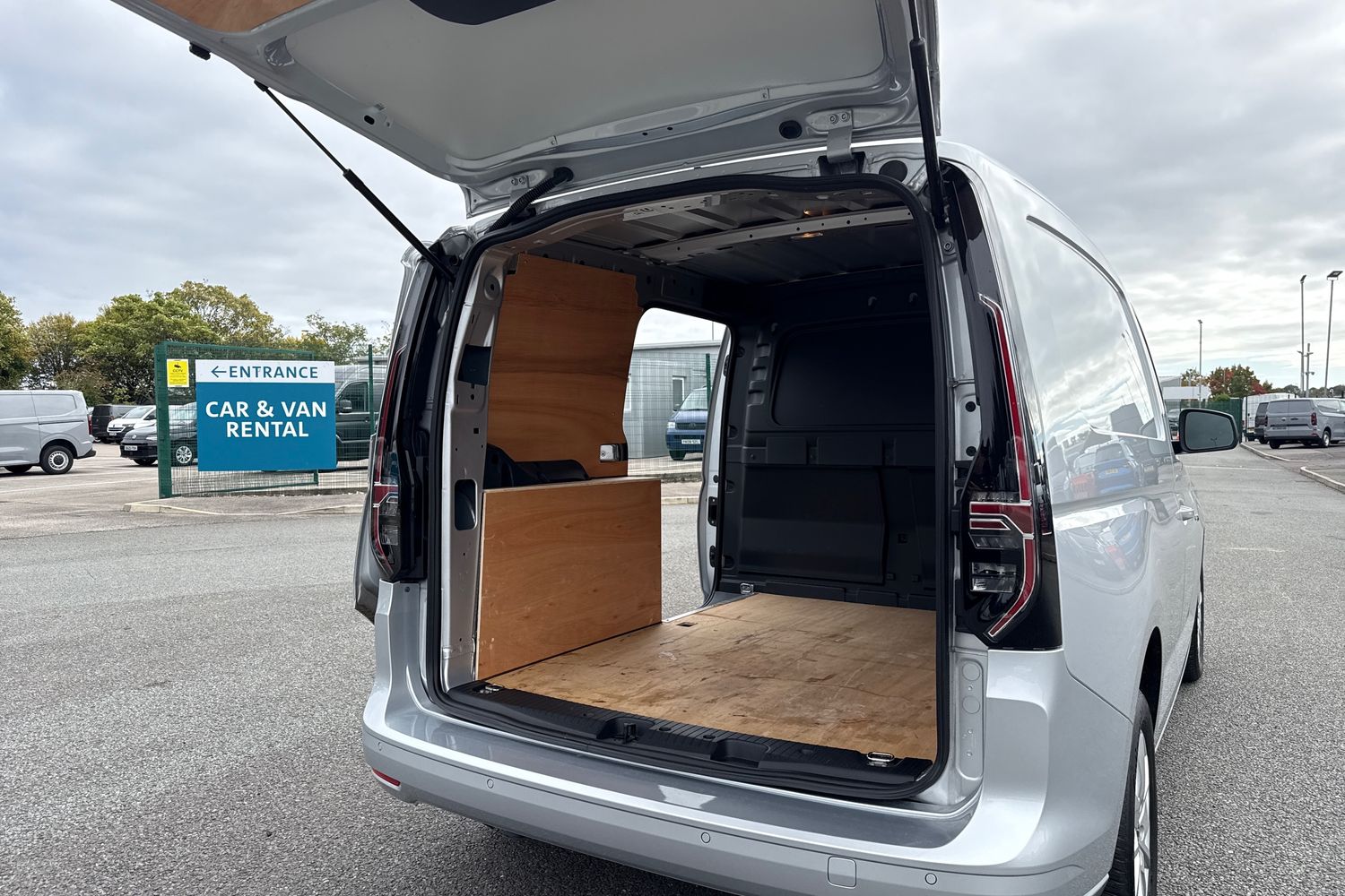 Used Volkswagen Caddy 2024 for sale - 76192182: Photo 32