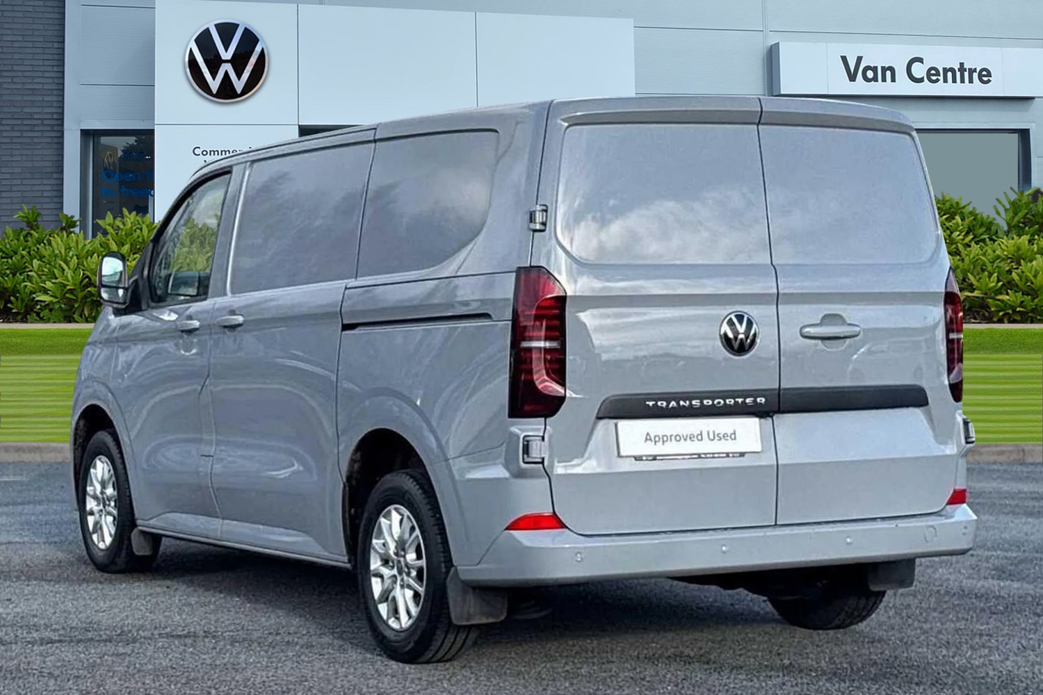 Used Volkswagen Transporter 2025 for sale - 77666256: Photo 2