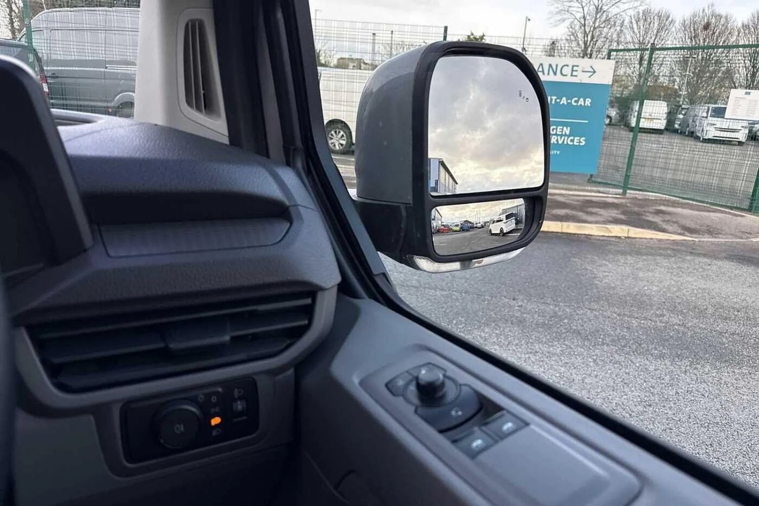 Used Volkswagen Transporter 2025 for sale - 77666256: Photo 20