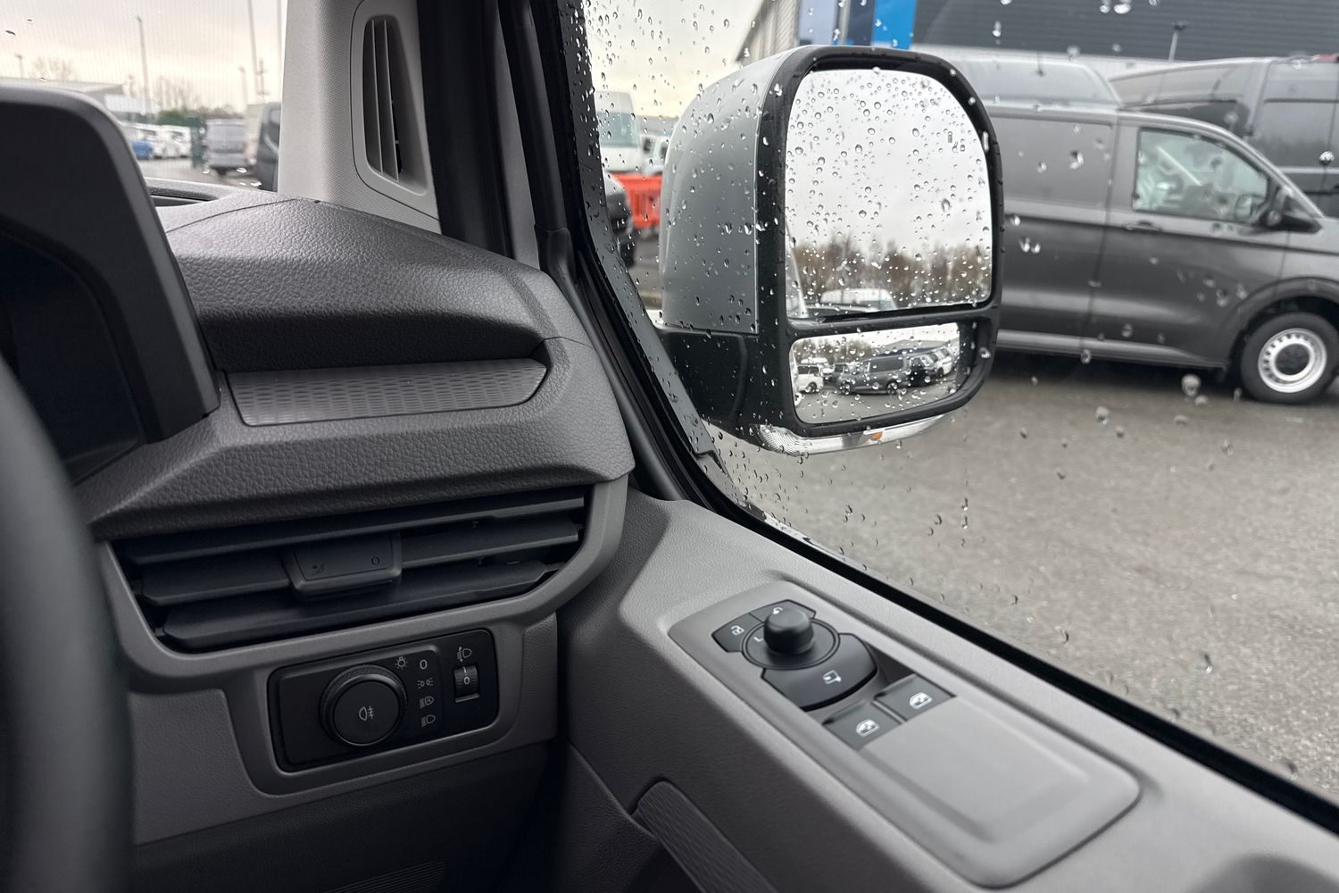 Used Volkswagen Transporter 2025 for sale - 77564087: Photo 20