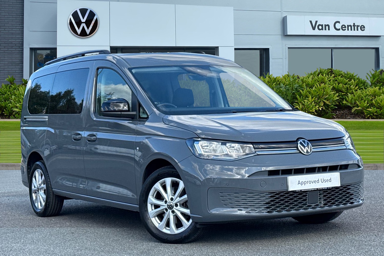 Used Volkswagen Caddy Maxi 2024 for sale - 76077345: Photo 1
