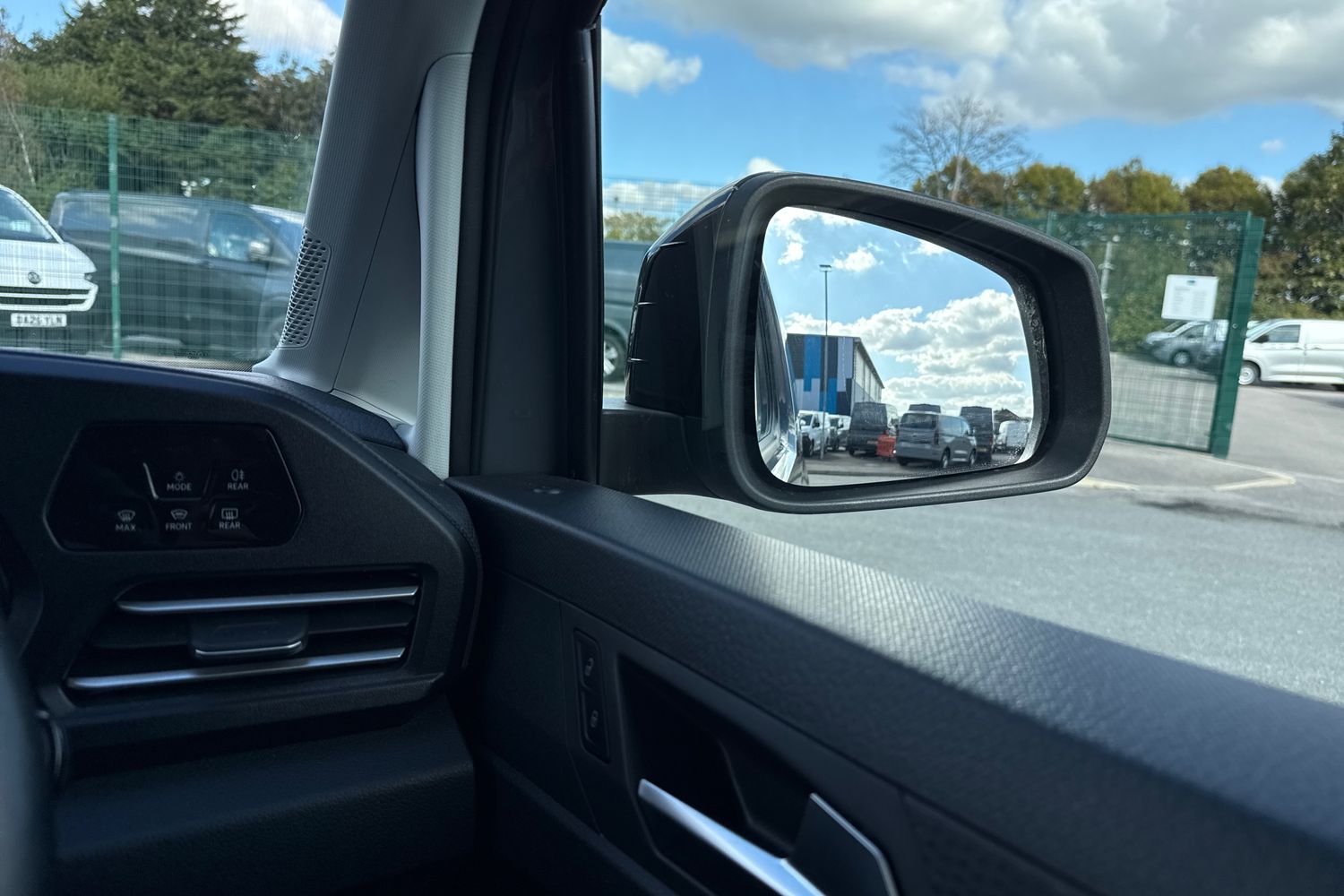 Used Volkswagen Caddy Maxi 2024 for sale - 76077345: Photo 21