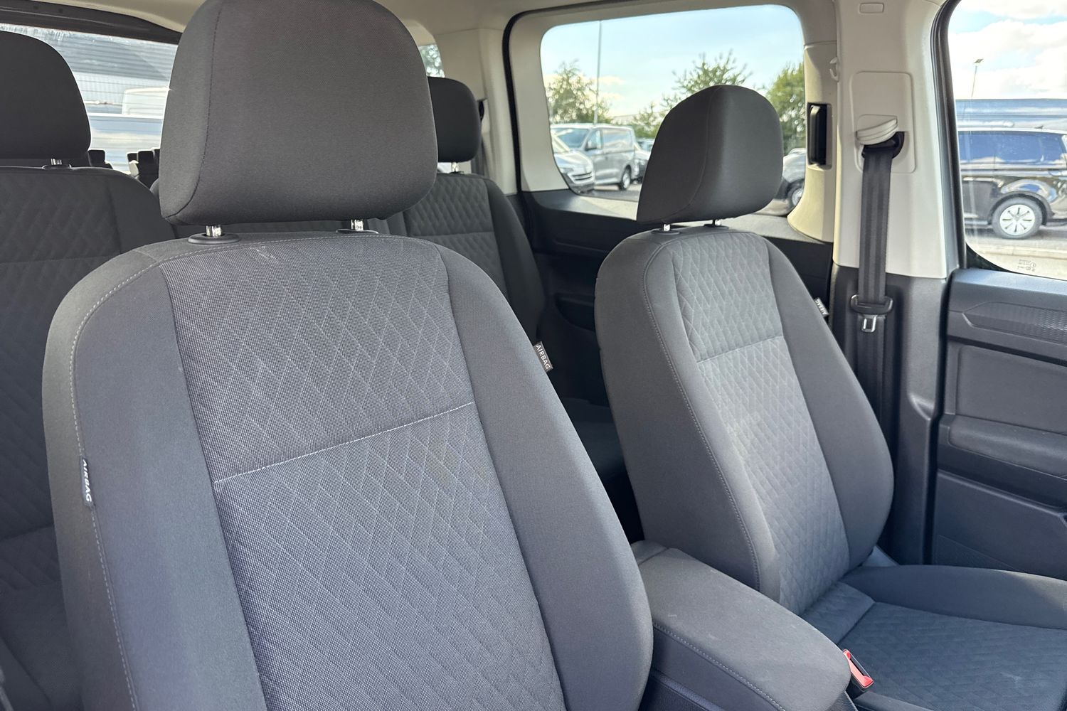 Used Volkswagen Caddy Maxi 2024 for sale - 76077345: Photo 24