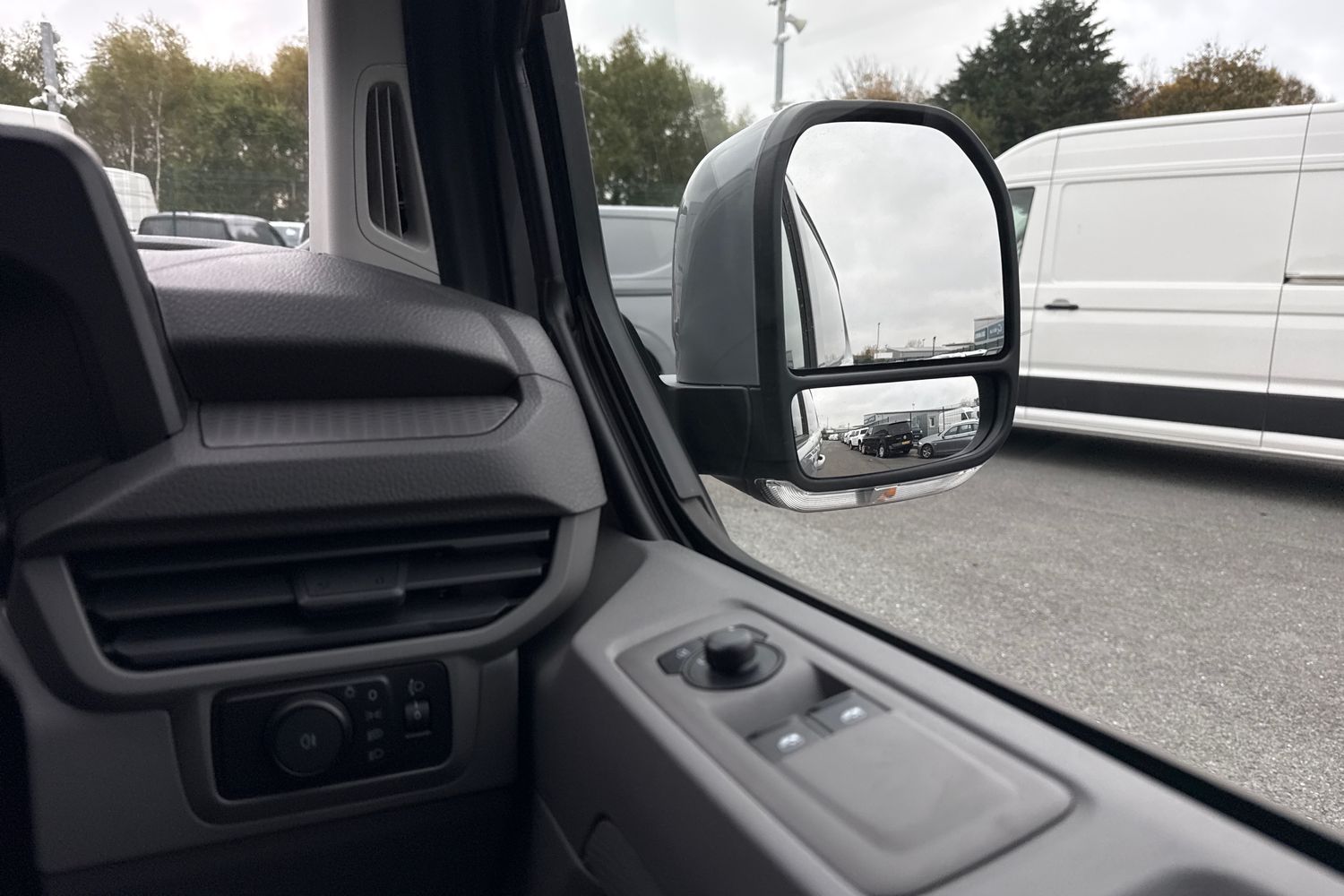 Used Volkswagen Transporter 2025 for sale - 76516039: Photo 20