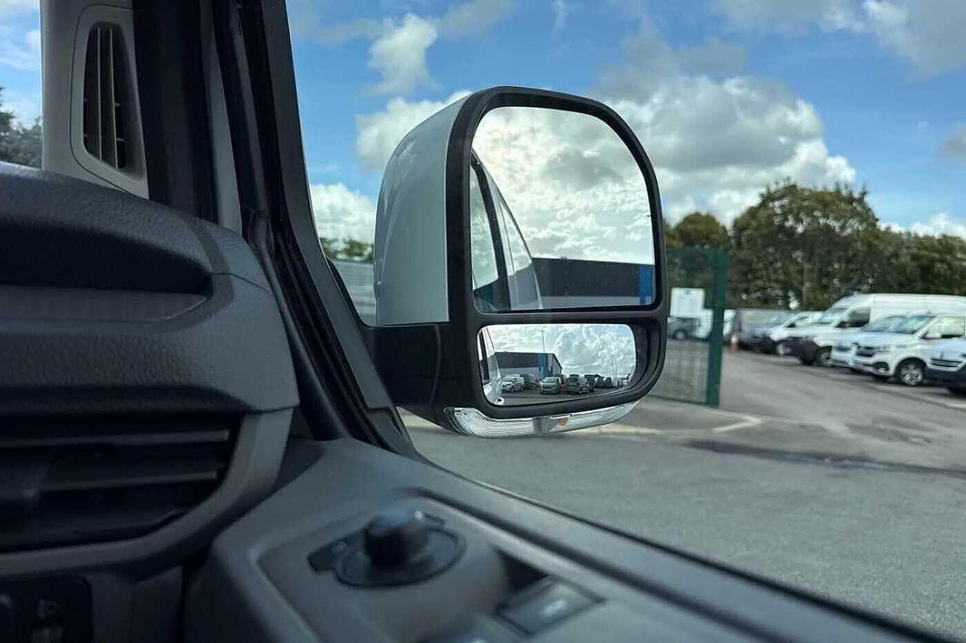 Used Volkswagen Transporter 2025 for sale - 77313081: Photo 17