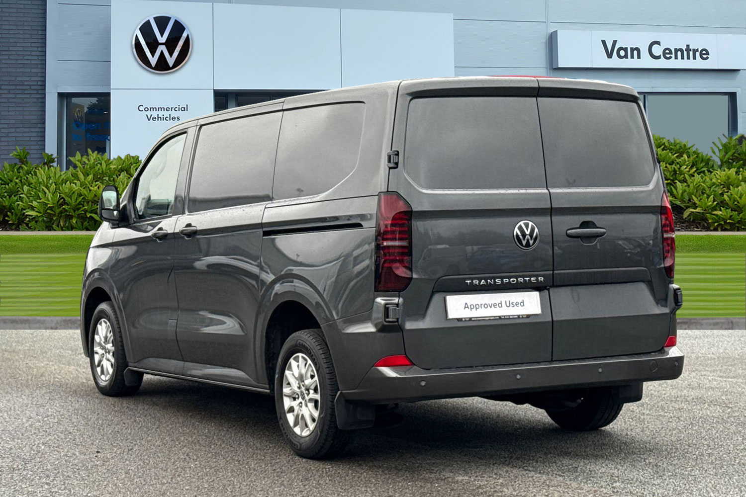 Used Volkswagen Transporter 2025 for sale - 77313030: Photo 2