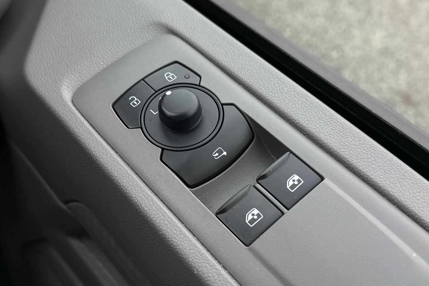 Used Volkswagen Transporter 2025 for sale - 77313030: Photo 41