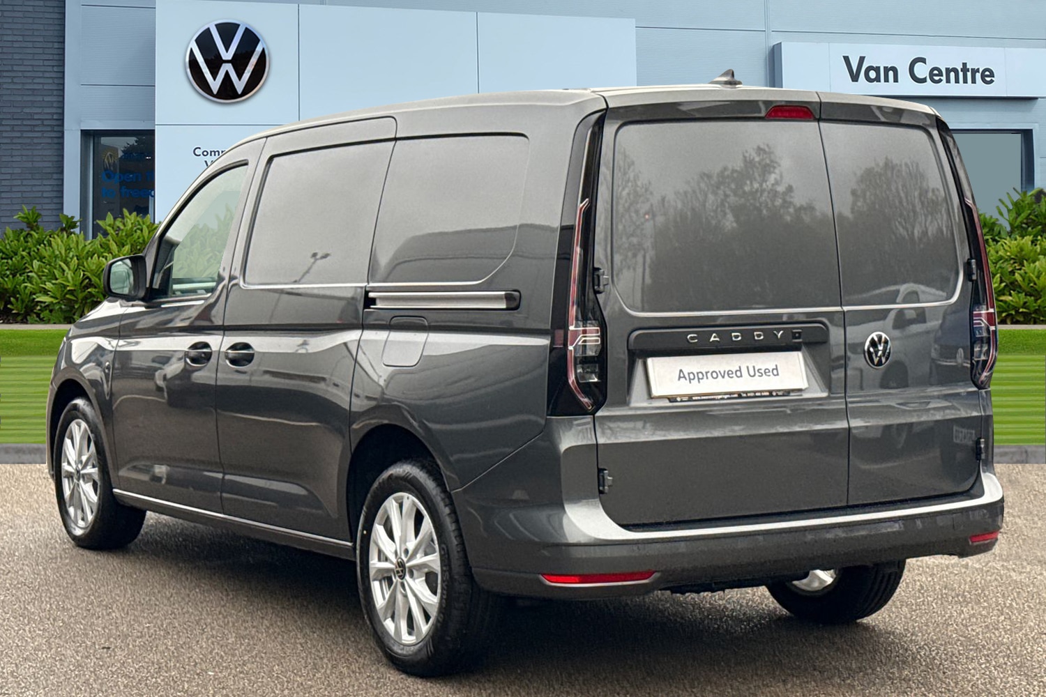 Used Volkswagen Caddy Maxi 2025 for sale - 76581622: Photo 2