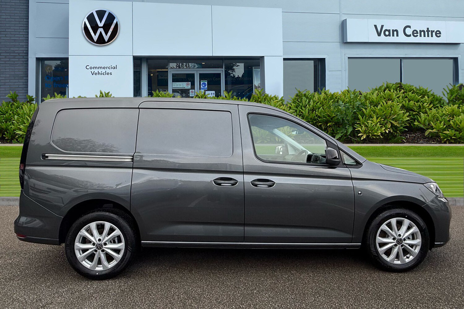 Used Volkswagen Caddy Maxi 2025 for sale - 76581622: Photo 3