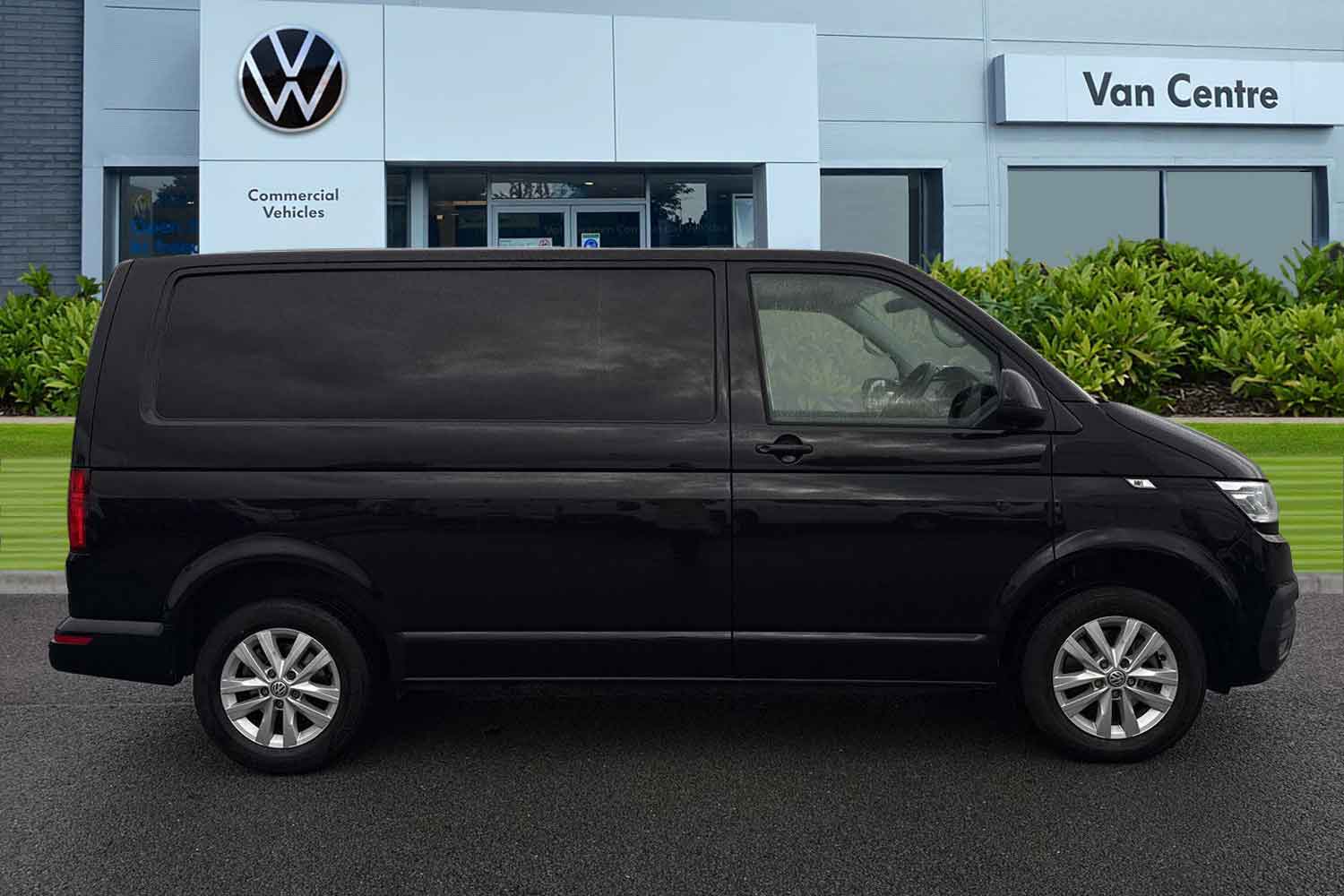 Used Volkswagen Transporter 2024 for sale - 76553510: Photo 3