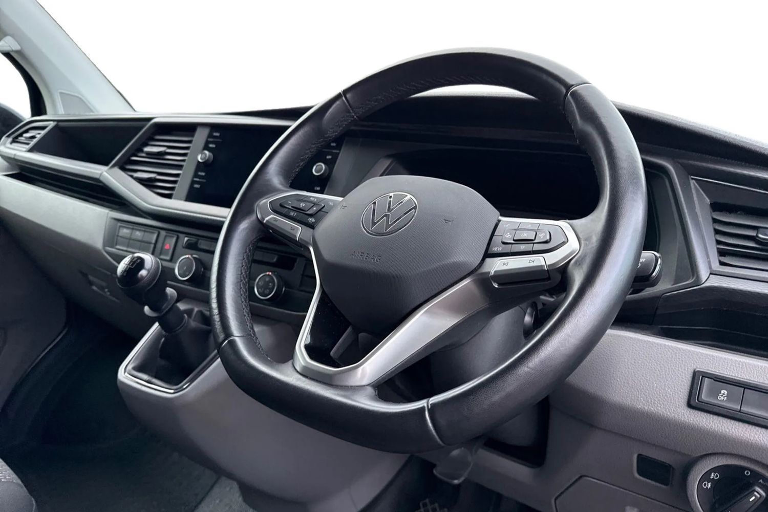 Used Volkswagen Transporter 2024 for sale - 76863297: Photo 13