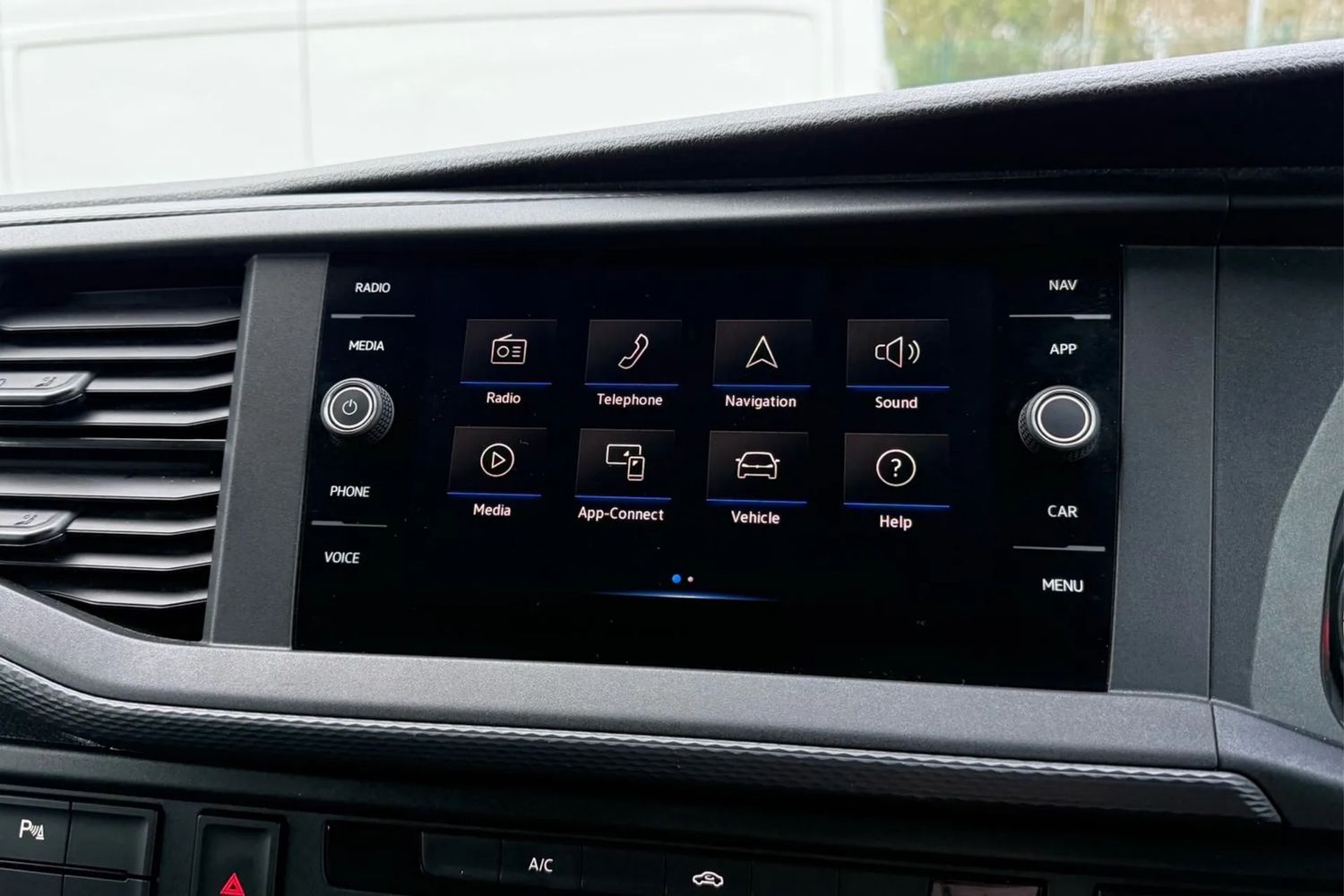 Used Volkswagen Transporter 2024 for sale - 76863297: Photo 16