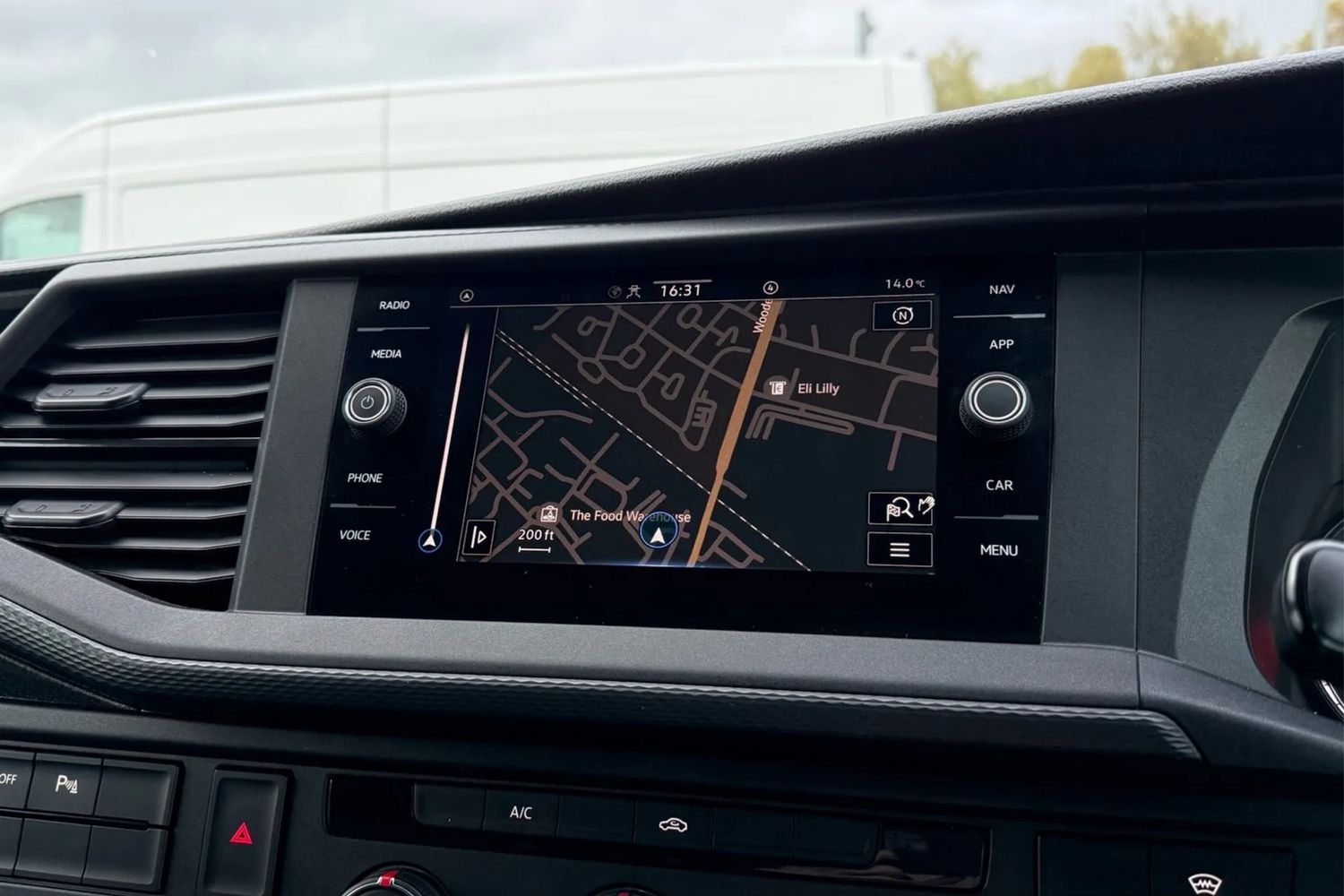 Used Volkswagen Transporter 2024 for sale - 76863297: Photo 50