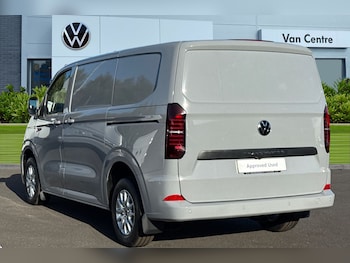 Used Volkswagen Transporter 2025 for sale - 76192348: Photo 2