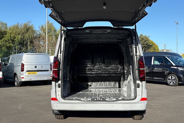 Used Volkswagen Transporter 2025 for sale - 76192348: Photo 6