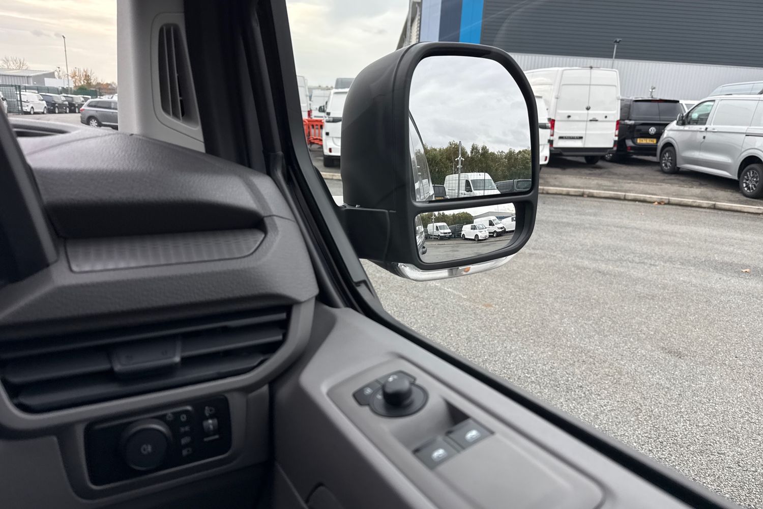 Used Volkswagen Transporter 2025 for sale - 76488338: Photo 20