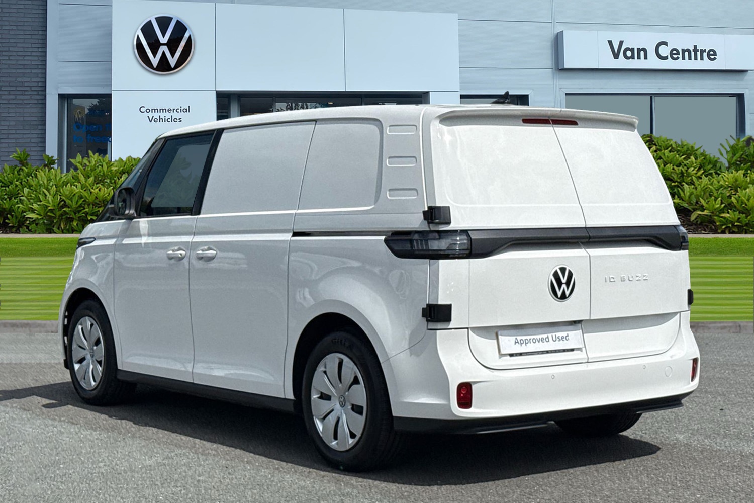 Used Volkswagen ID.Buzz 2025 for sale - 77199650: Photo 2