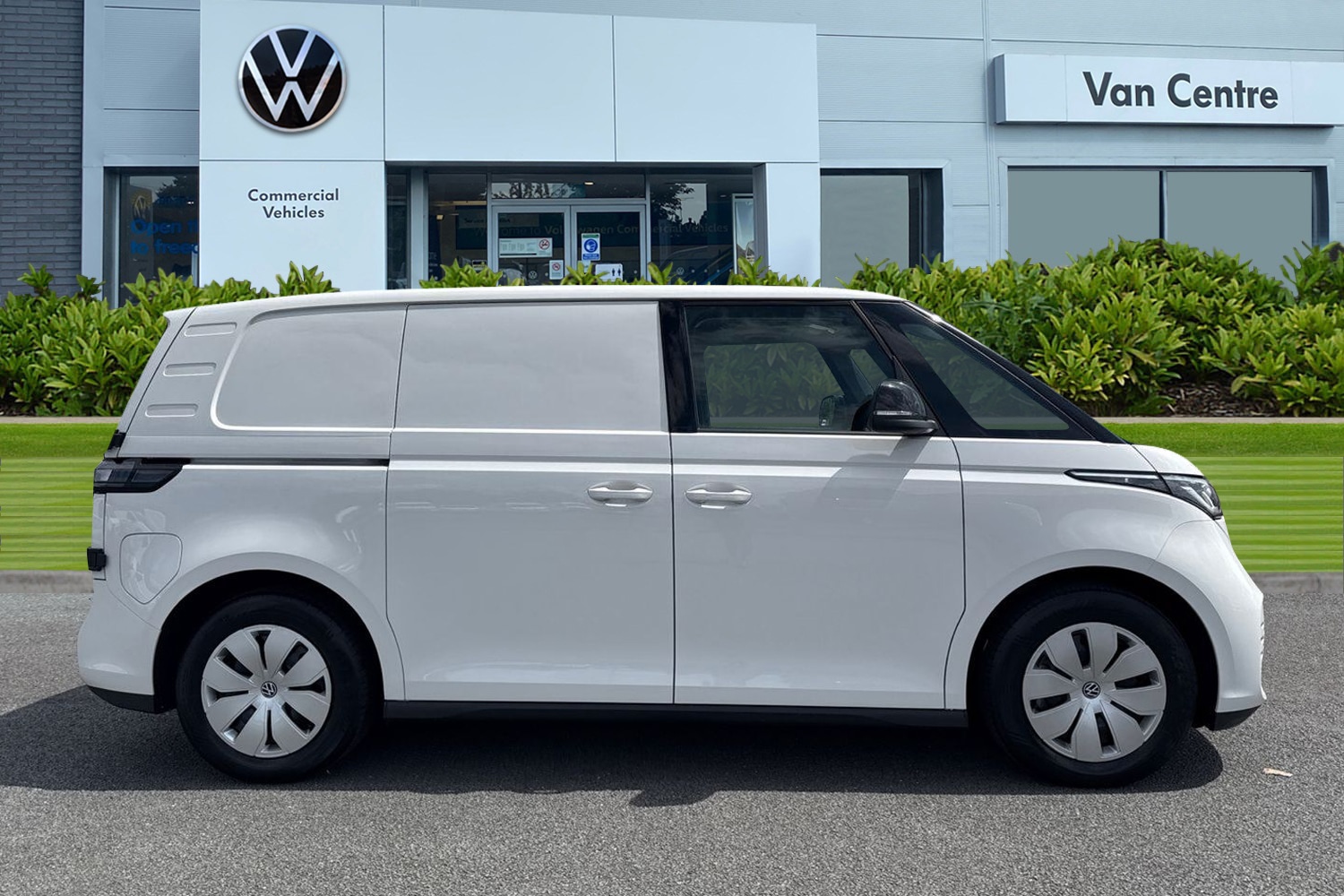 Used Volkswagen ID.Buzz 2025 for sale - 77199650: Photo 3