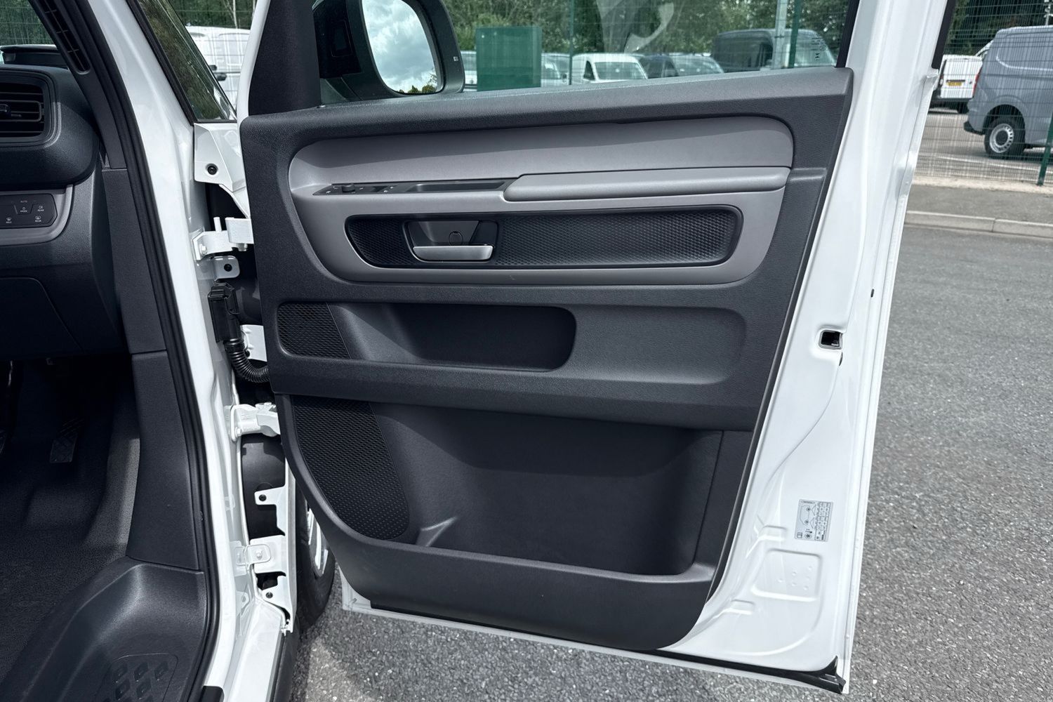 Used Volkswagen ID.Buzz 2025 for sale - 77199650: Photo 33