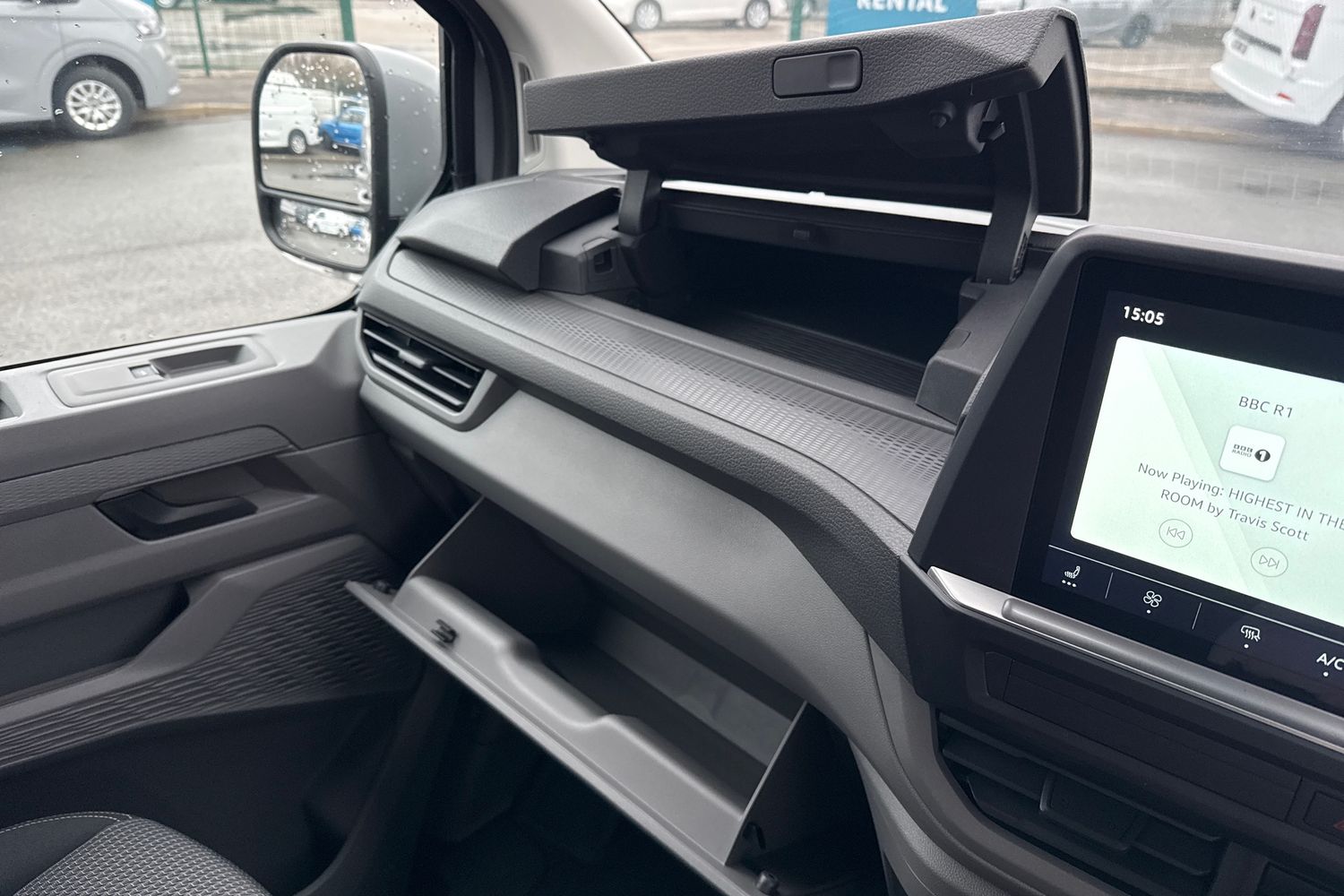 Used Volkswagen Transporter 2025 for sale - 77282182: Photo 36