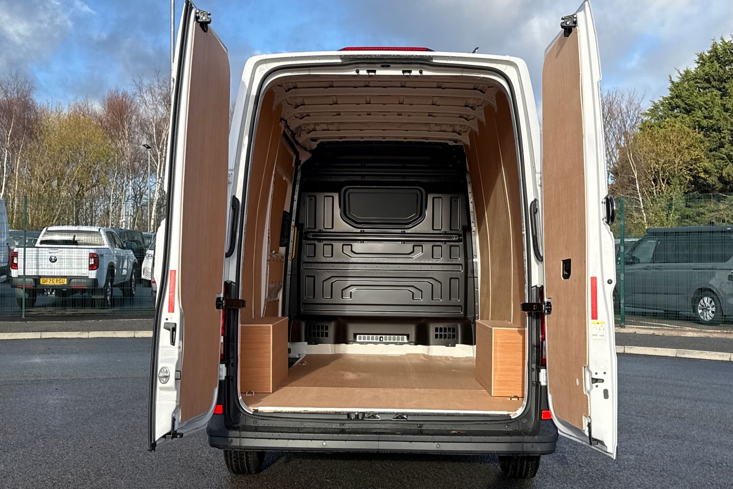 Used Volkswagen Crafter 2025 for sale - 77135282: Photo 6