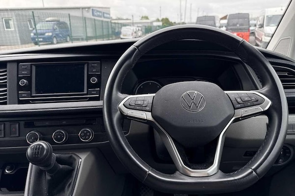 Used Volkswagen Transporter 2024 for sale - 76300379: Photo 12