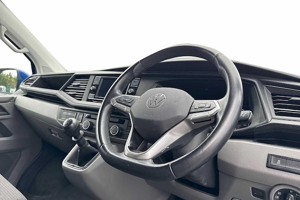 Used Volkswagen Transporter 2024 for sale - 76300379: Photo 6