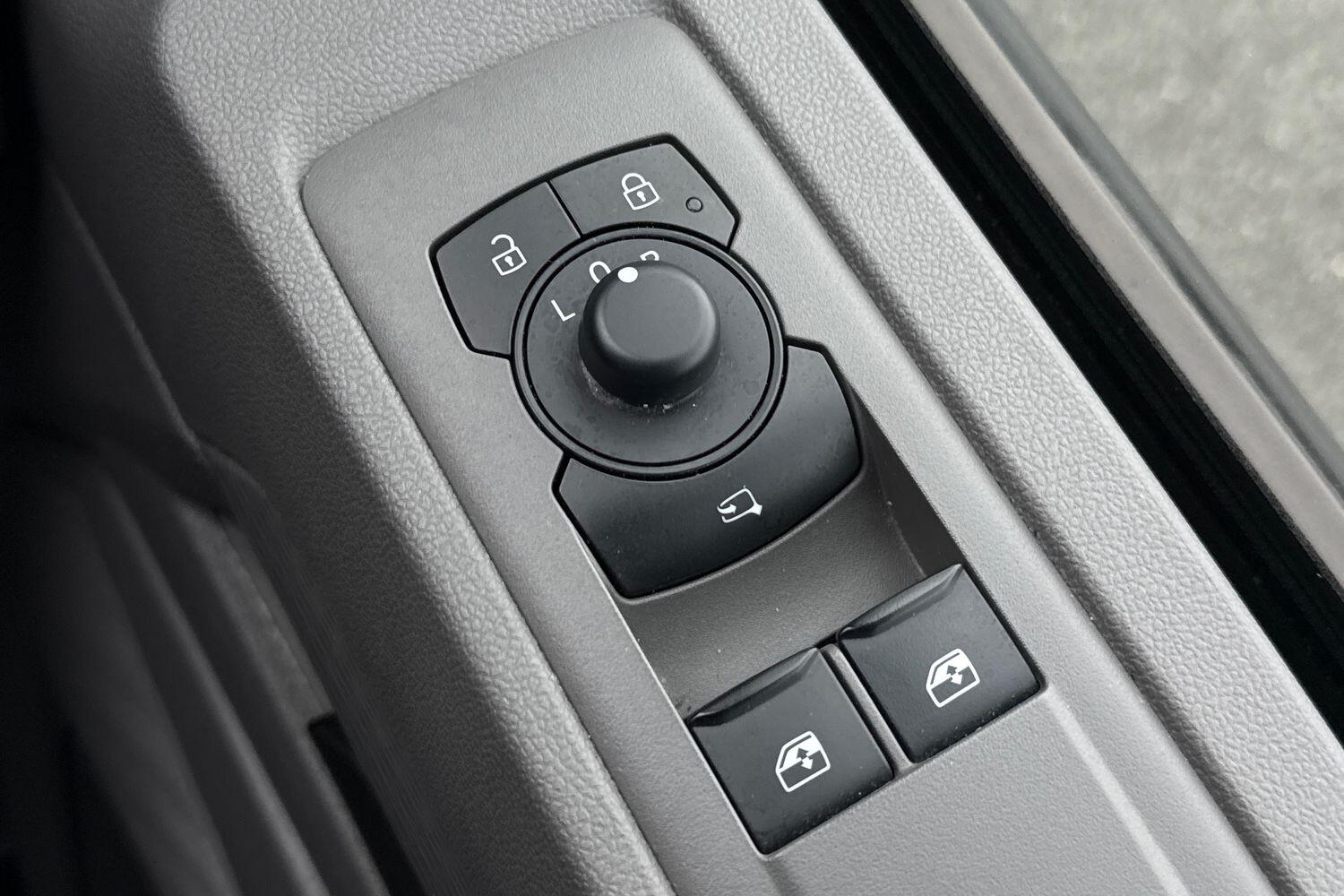 Used Volkswagen Transporter 2025 for sale - 77708634: Photo 40