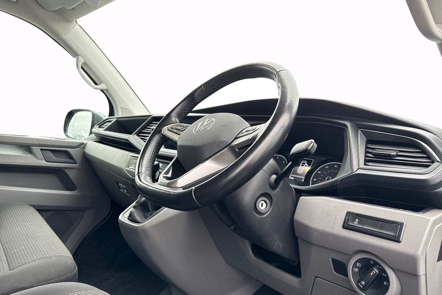 Used Volkswagen Transporter 2024 for sale - 76564716: Photo 13