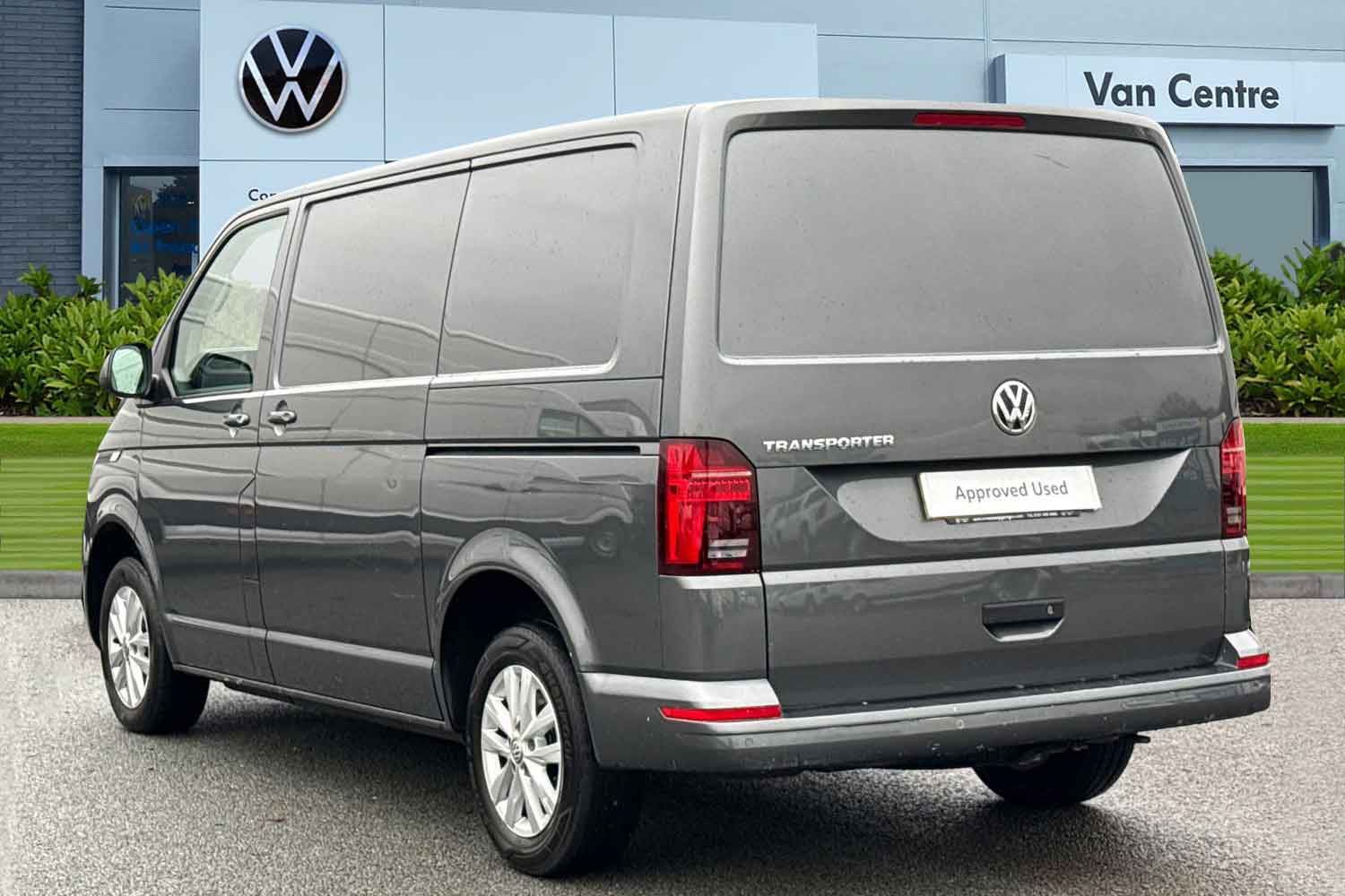 Used Volkswagen Transporter 2024 for sale - 76564716: Photo 2