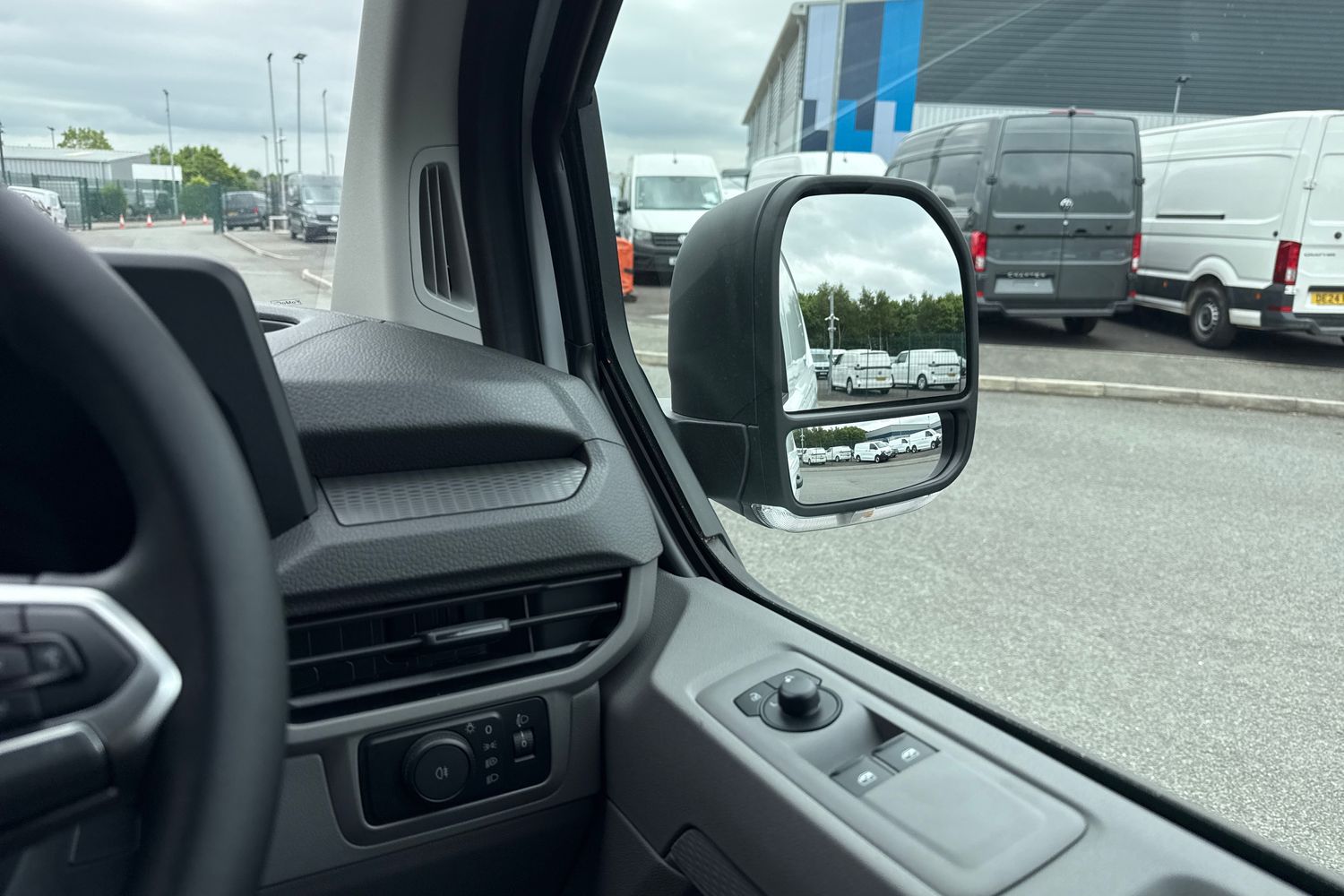 Used Volkswagen Transporter 2025 for sale - 76654291: Photo 21