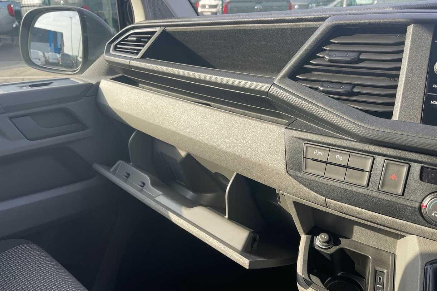 Used Volkswagen Transporter 2024 for sale - 76520094: Photo 42