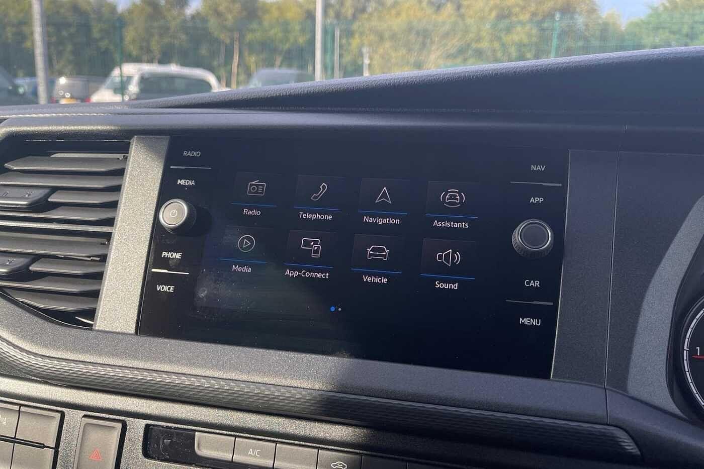 Used Volkswagen Transporter 2024 for sale - 76520094: Photo 49