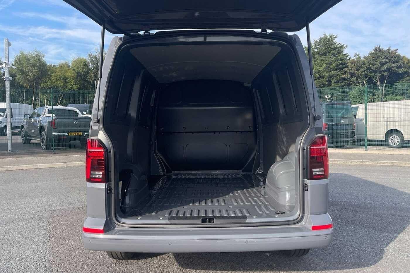 Used Volkswagen Transporter 2024 for sale - 76520094: Photo 9