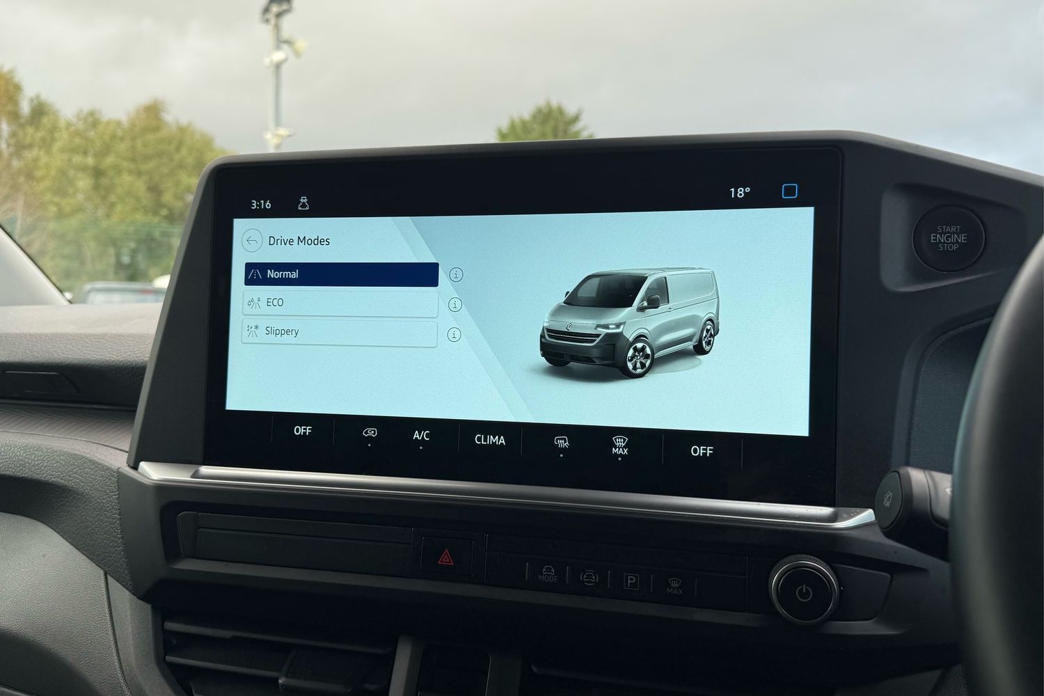 Used Volkswagen Transporter 2025 for sale - 76462209: Photo 50