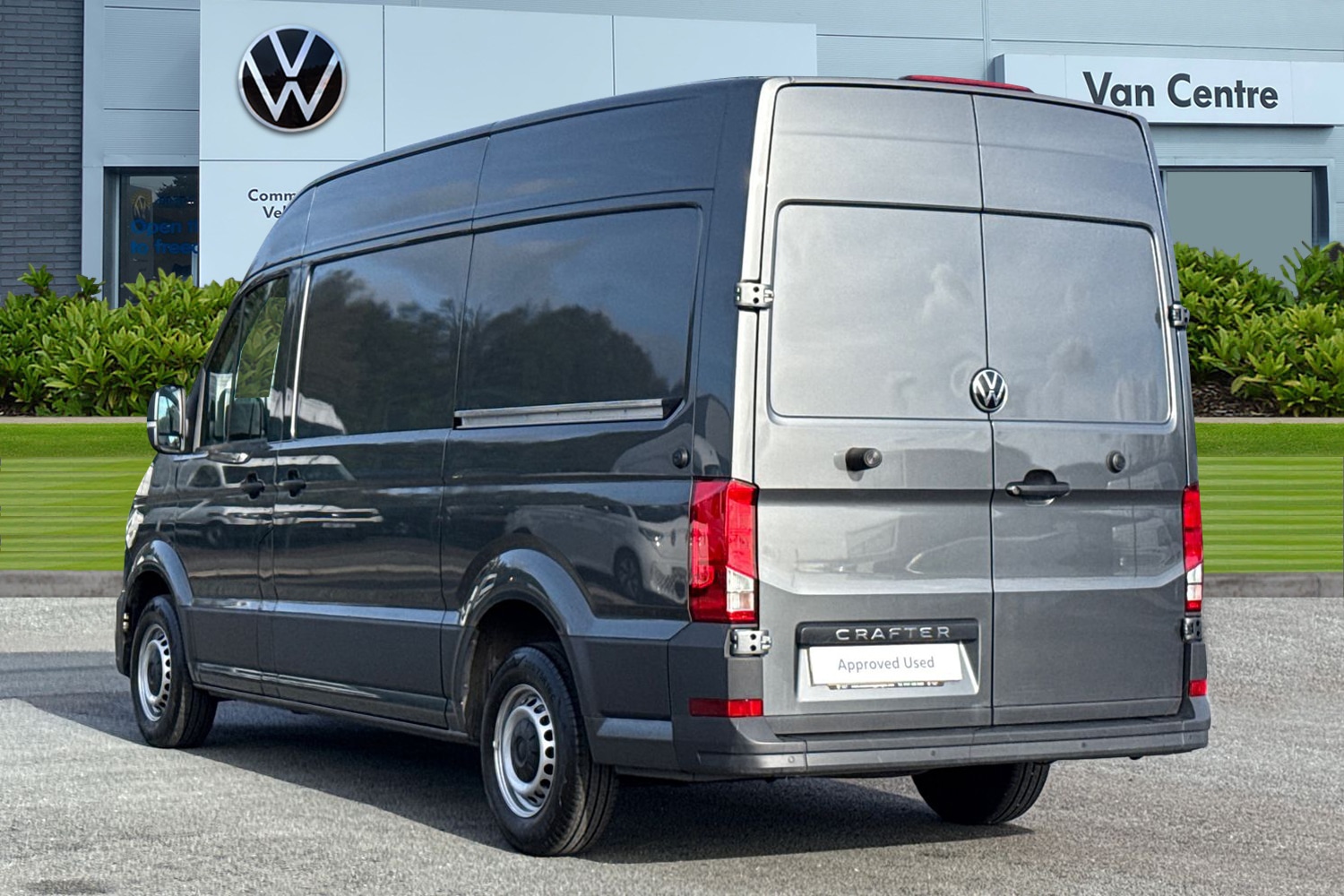 Used Volkswagen Crafter 2025 for sale - 77006811: Photo 2