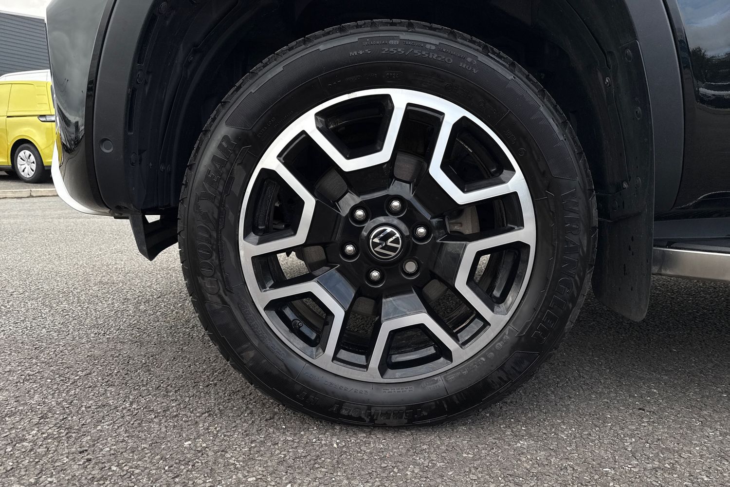 Used Volkswagen Amarok 2024 for sale - 76364659: Photo 12