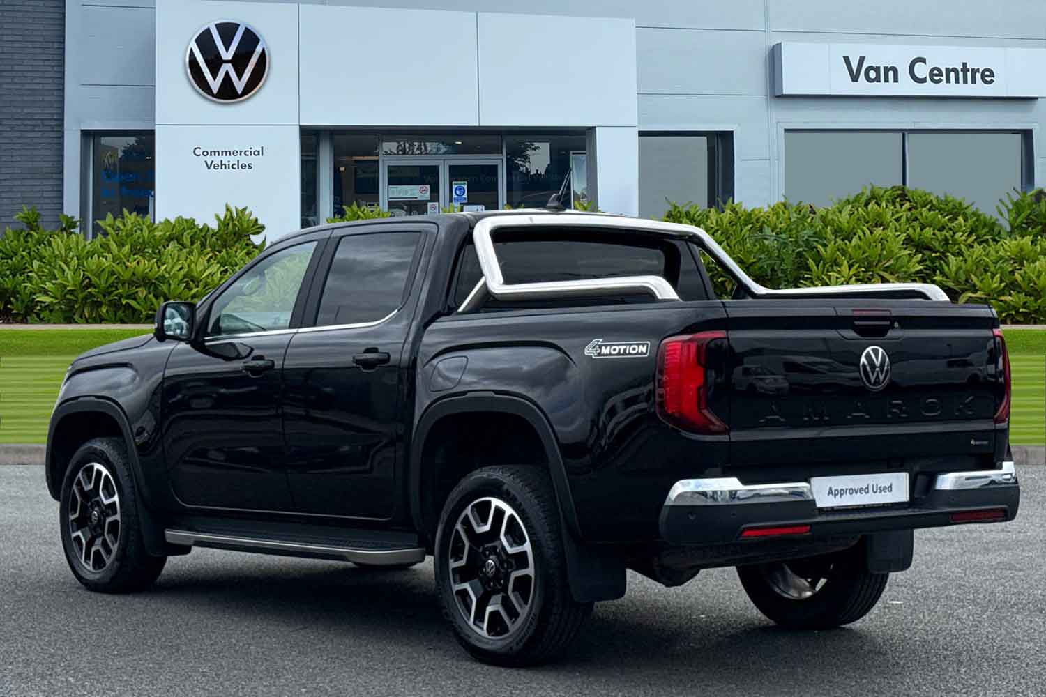 Used Volkswagen Amarok 2024 for sale - 76364659: Photo 2
