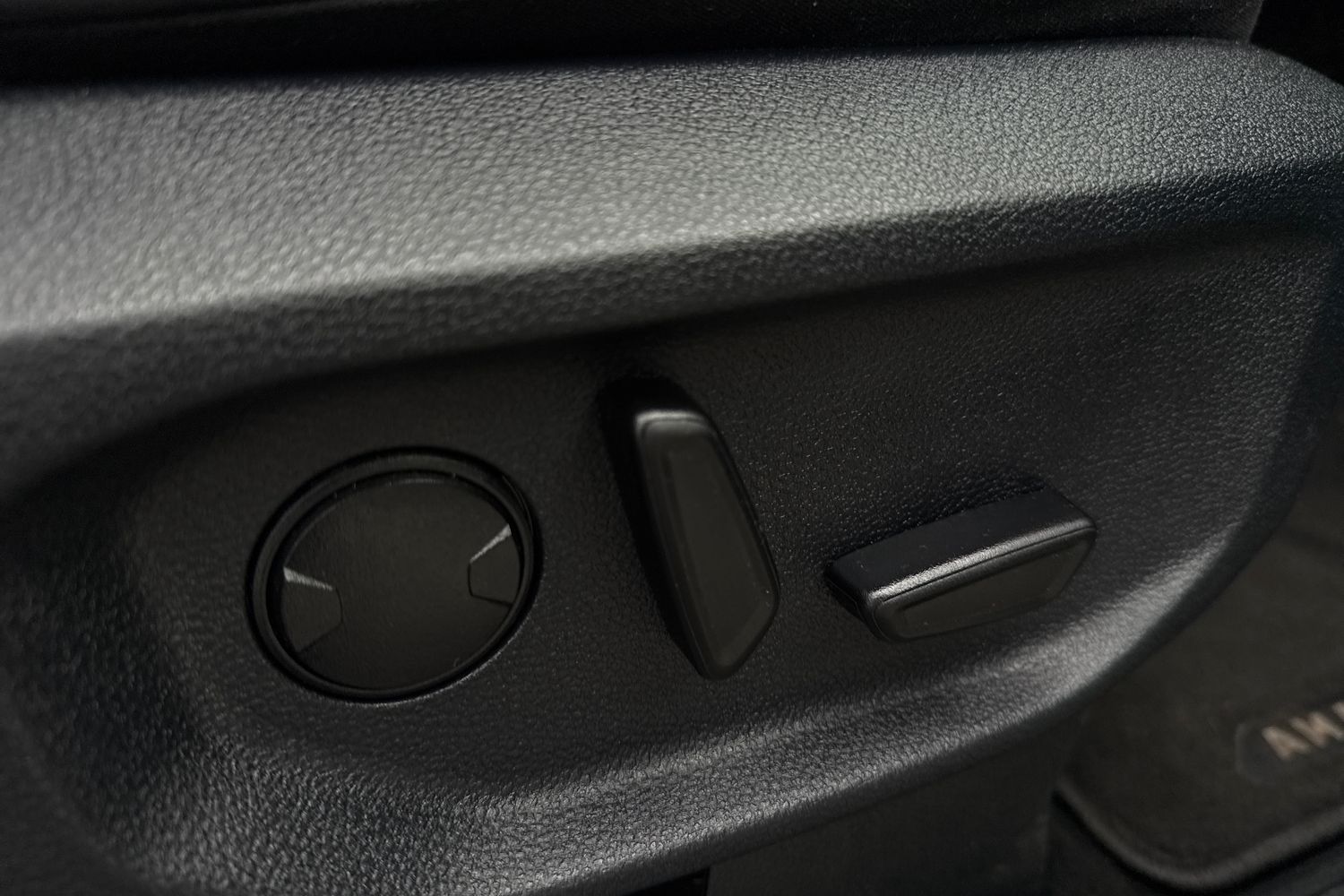 Used Volkswagen Amarok 2024 for sale - 76364659: Photo 38