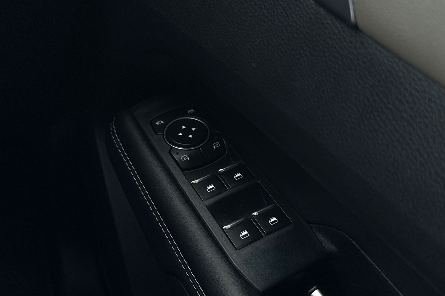 Used Volkswagen Amarok 2024 for sale - 76364659: Photo 43