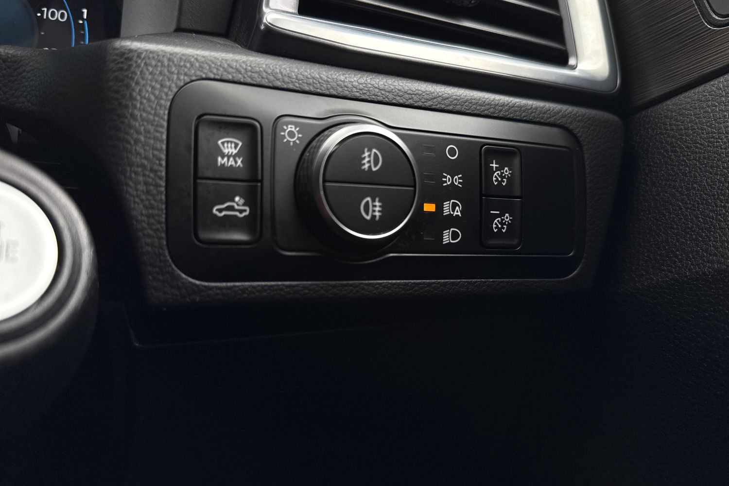 Used Volkswagen Amarok 2024 for sale - 76364659: Photo 44