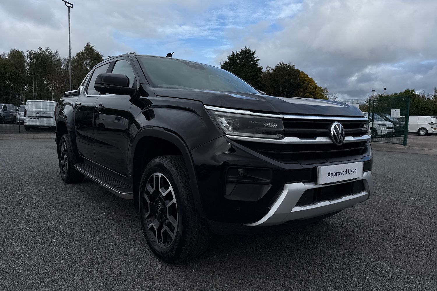 Used Volkswagen Amarok 2024 for sale - 76364659: Photo 8